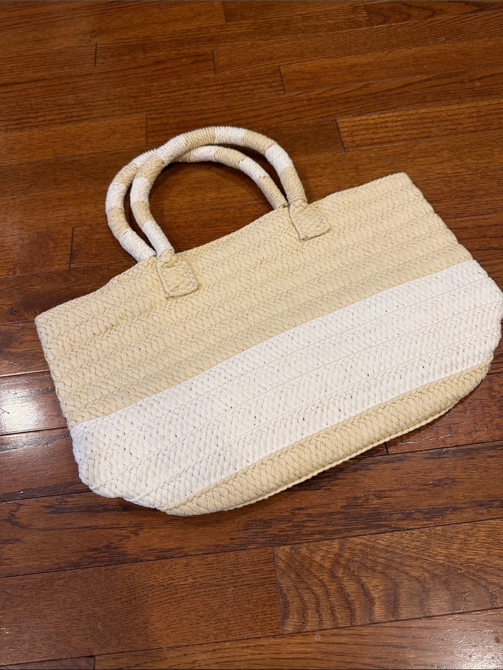 Altru Two-Tone Woven Tote in Beige & White